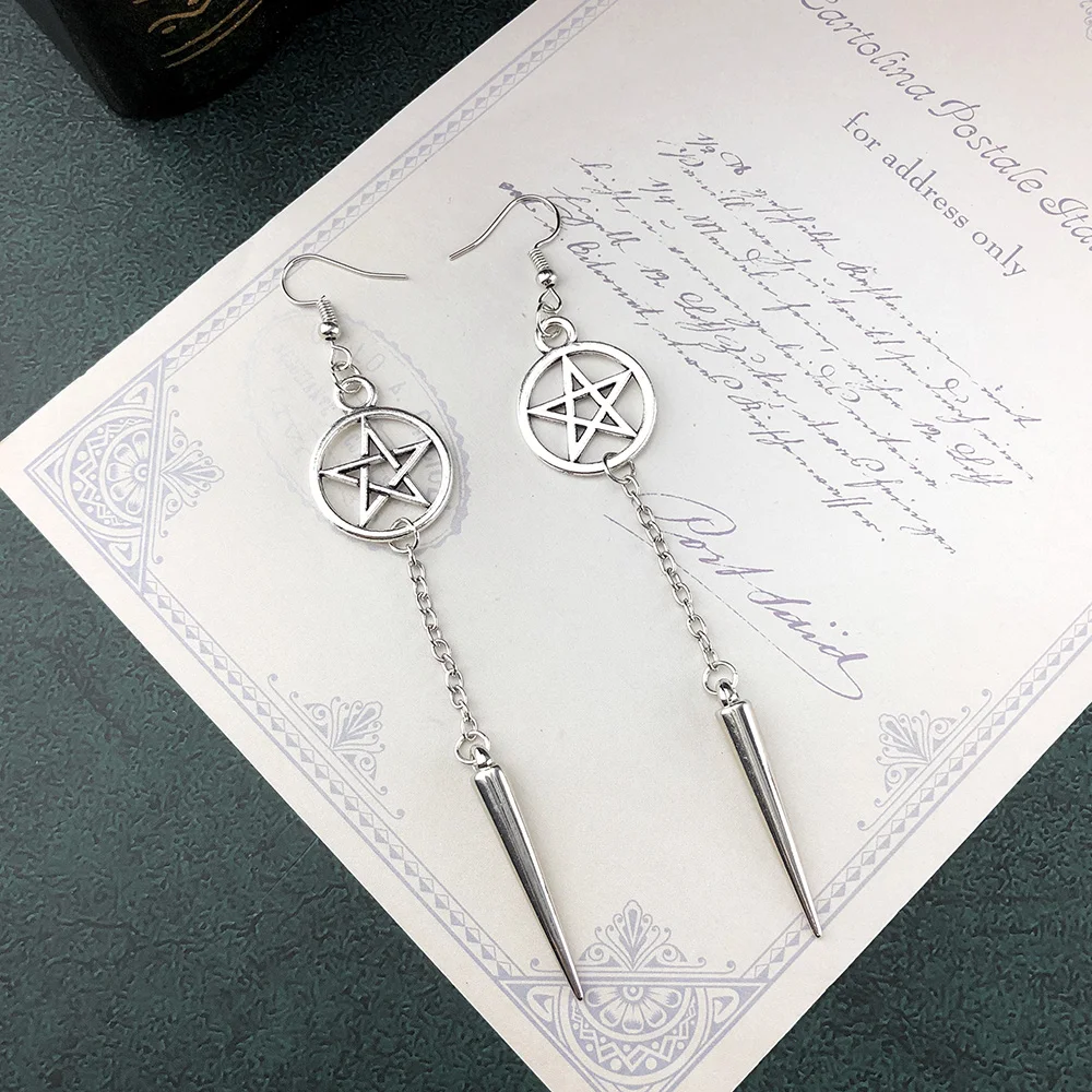 Необычные серьги для женщин Висячие длинные с заклепками в виде пентаграммы