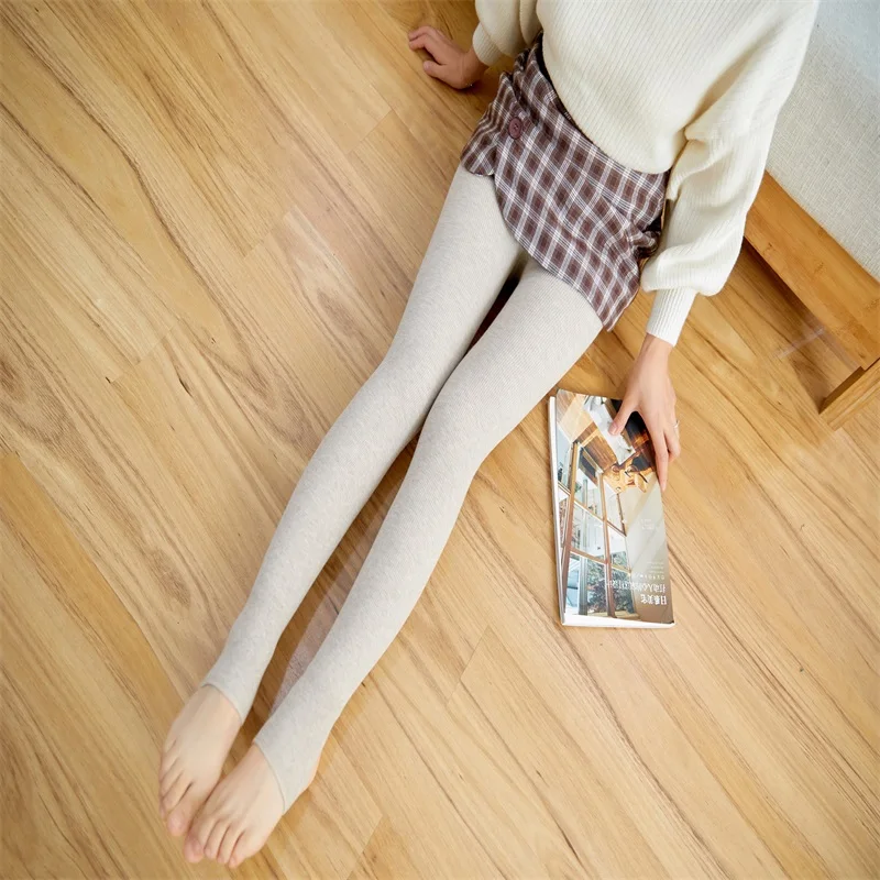 Осеннее плотное термобелье женское сексуальное однотонные бежевые эластичные