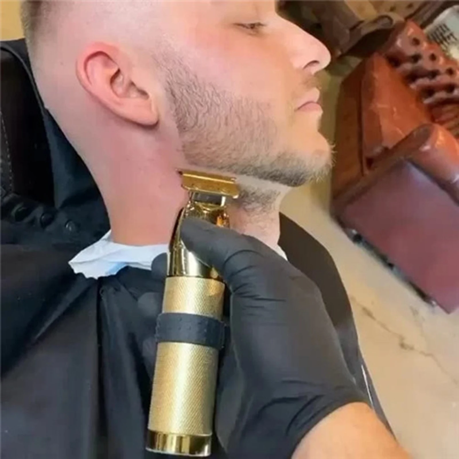 

Gold Skeleton Cordless Trimmer LCD Power Display Hair Clipper for Men USB Rechargeable Electric Hair Trimmers SK88