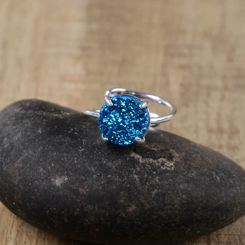 Кольцо с драгоценными камнями 10 мм круглое регулируемое натуральным агатом |