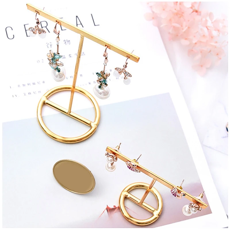 

Earrings Display Stand Gold Earrings Display Rack T-Shape Earrings Showcase Golden