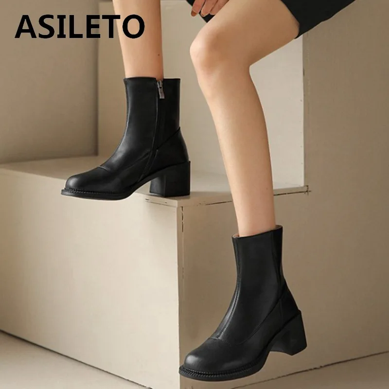 

ASILETO Outdoor Leather Woman's Ankle Boots Round Toe Block Heel Rubber Sole Zipper Retro Size 32-42 Fashion Winter S2627