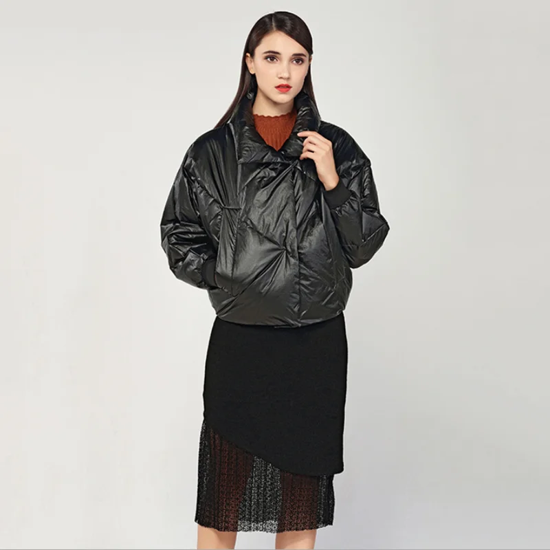 Женский короткий пуховик с капюшоном модная свободная однотонная куртка на