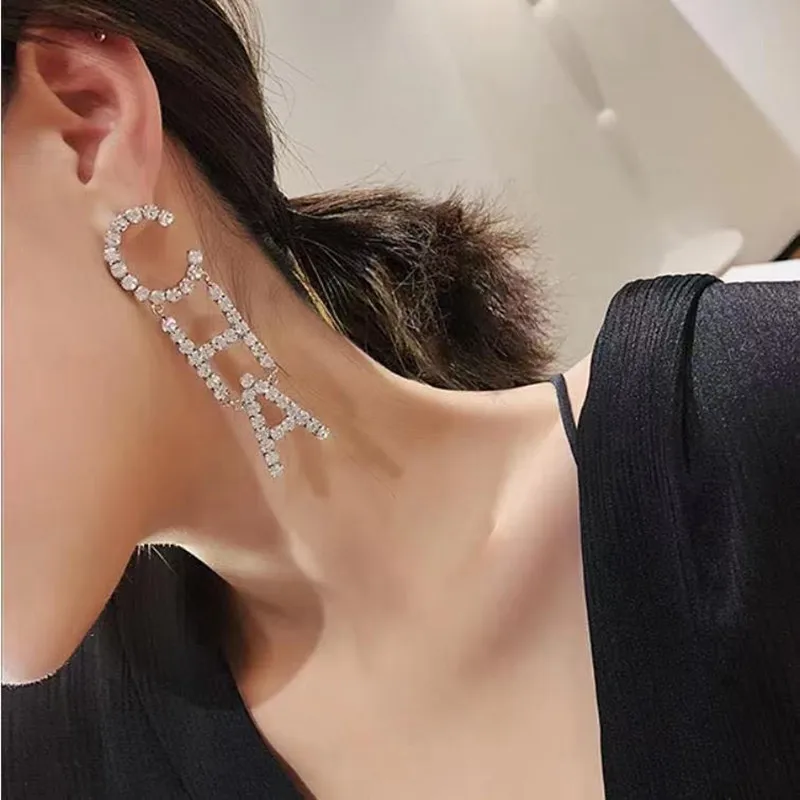 

2021 New Korean style shiny Rhinestone Cha letter long earrings fashion stars same Earrings simple temperament women's Earrings