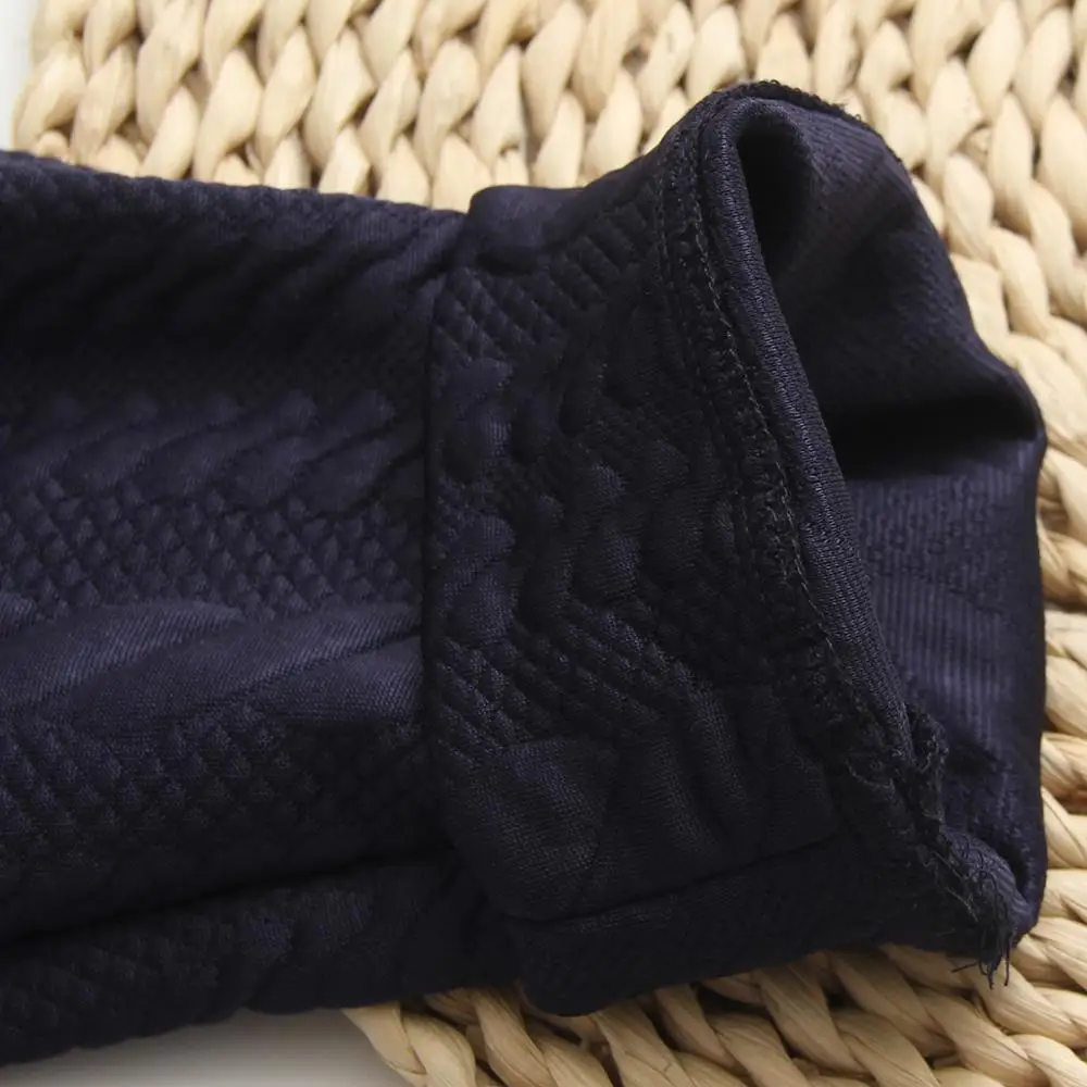 

Plus Size T-Shirt Thick Long-Sleeved Hooded With Round Collar And Embroidered Top At The Front Suitable For Heavy Women Fleece