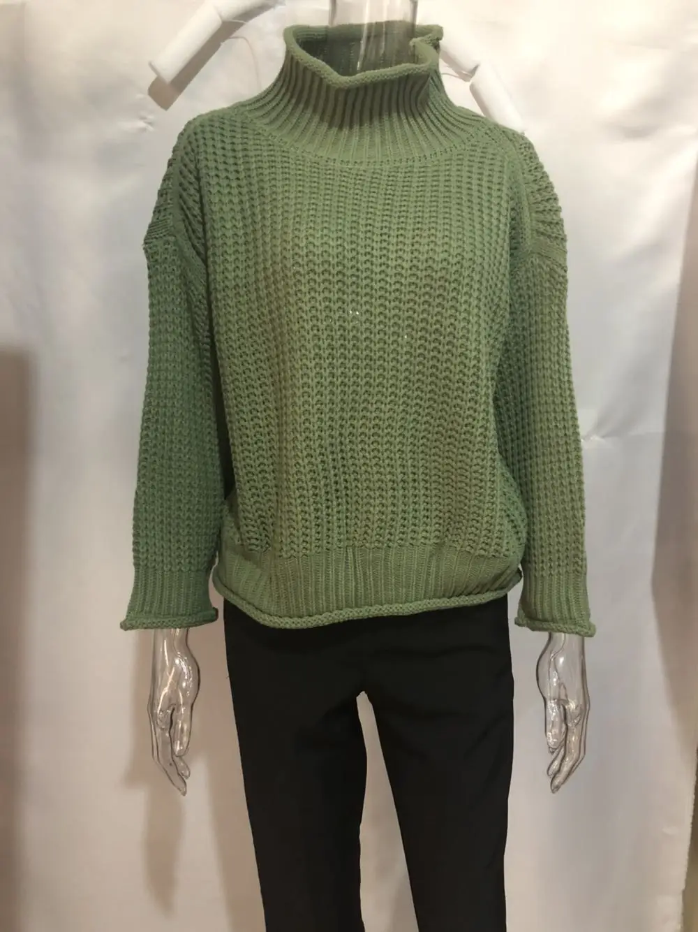 Женский пуловер с высоким воротом Теплый Вязаный Свитер оверсайз на осень и зиму