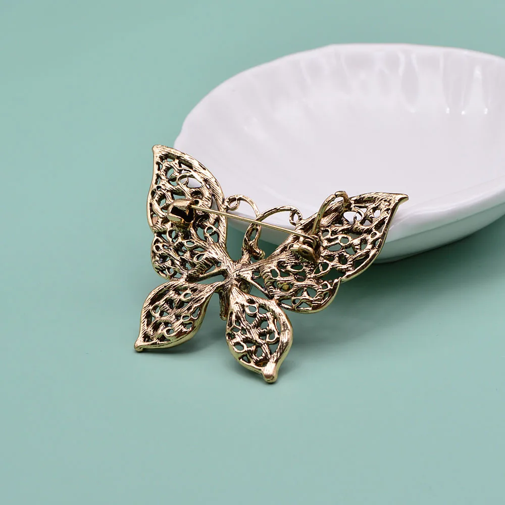 

CINDY XIANG Vintage Rhinestone Butterfly Brooches For Women Insect Pin Brooch Hollow-out Retro Style