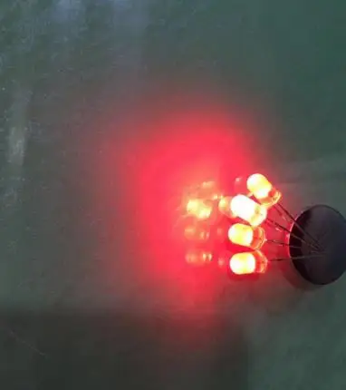 Рассеянный красный светодиод 5 мм с лентой | Лампы и освещение