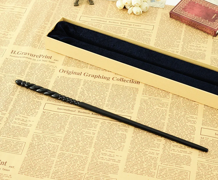 

Newest Metal Core Newest Quality Deluxe Harri Movie COS Ginny Voldermort Magic Wands/Stick with Gift Box Packing