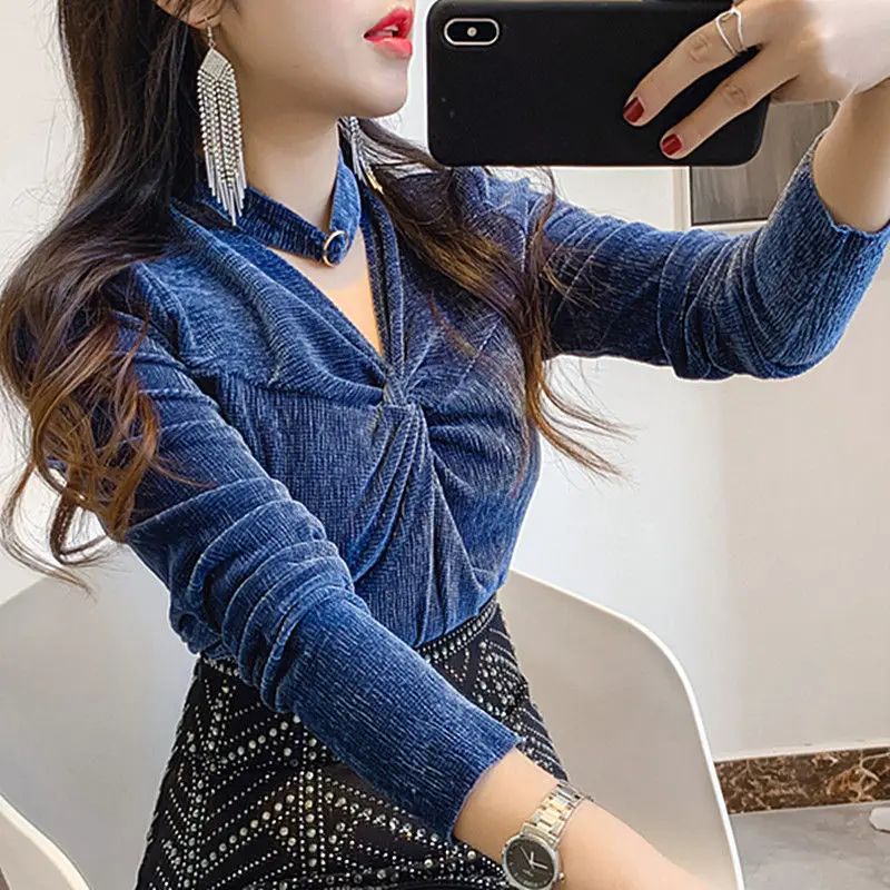 

Pleated velvet shirt 2021 spring new hollow out sexy V-Neck long sleeve top with foreign style design
