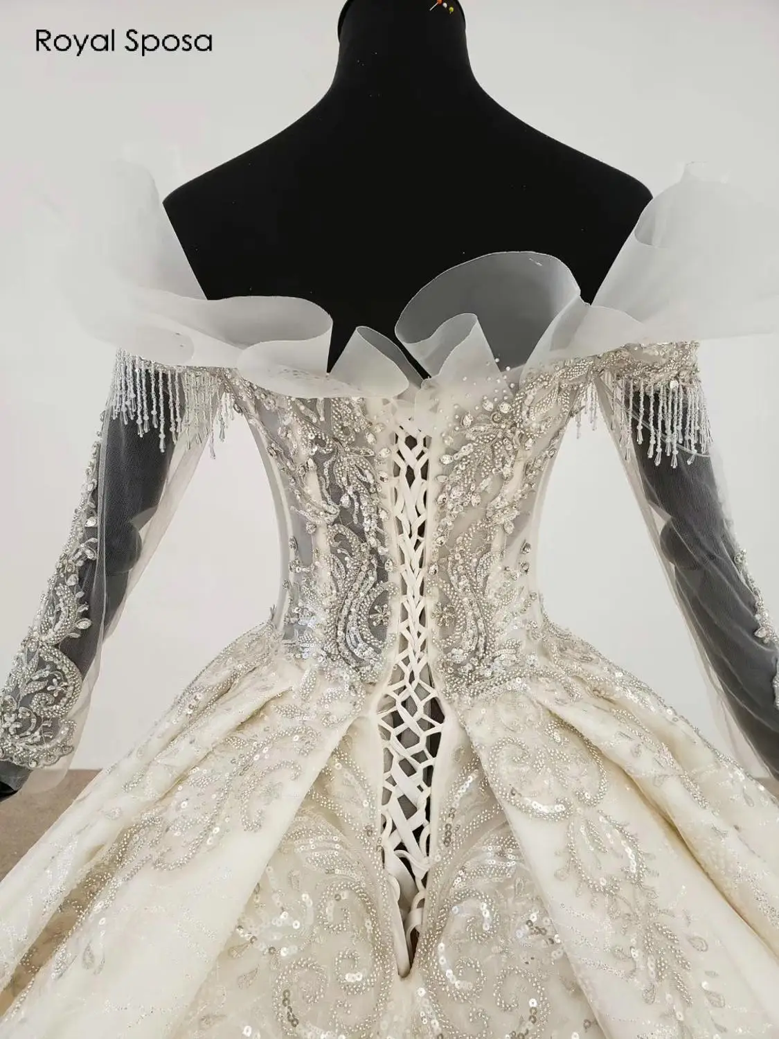 Кружевное свадебное платье новый стиль аппликация на плече роскошное невесты 2020