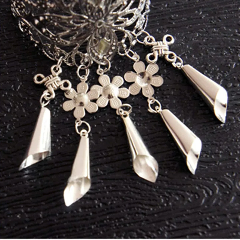 Retro Hollow Alloy Hair Clips for Women Hairpins Headwear Crystal Tassel Pendant Hair Pins Claw Accessories Tool