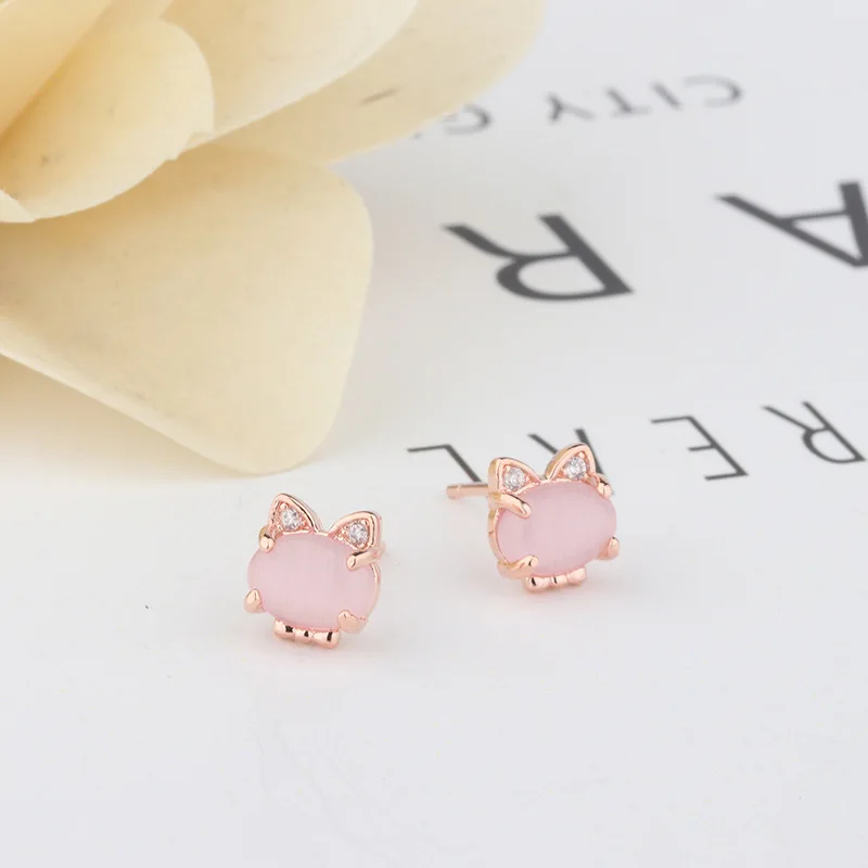 Популярные серьги-Коты из серебра 925 пробы с мозаикой нефрита и кристаллами