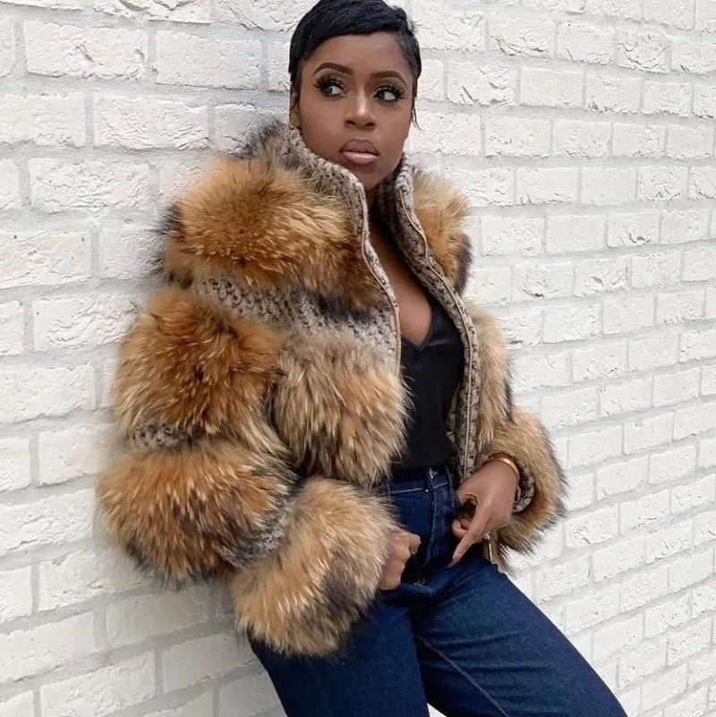 Удивительная роскошная женская шуба из натурального меха енота зимняя куртка