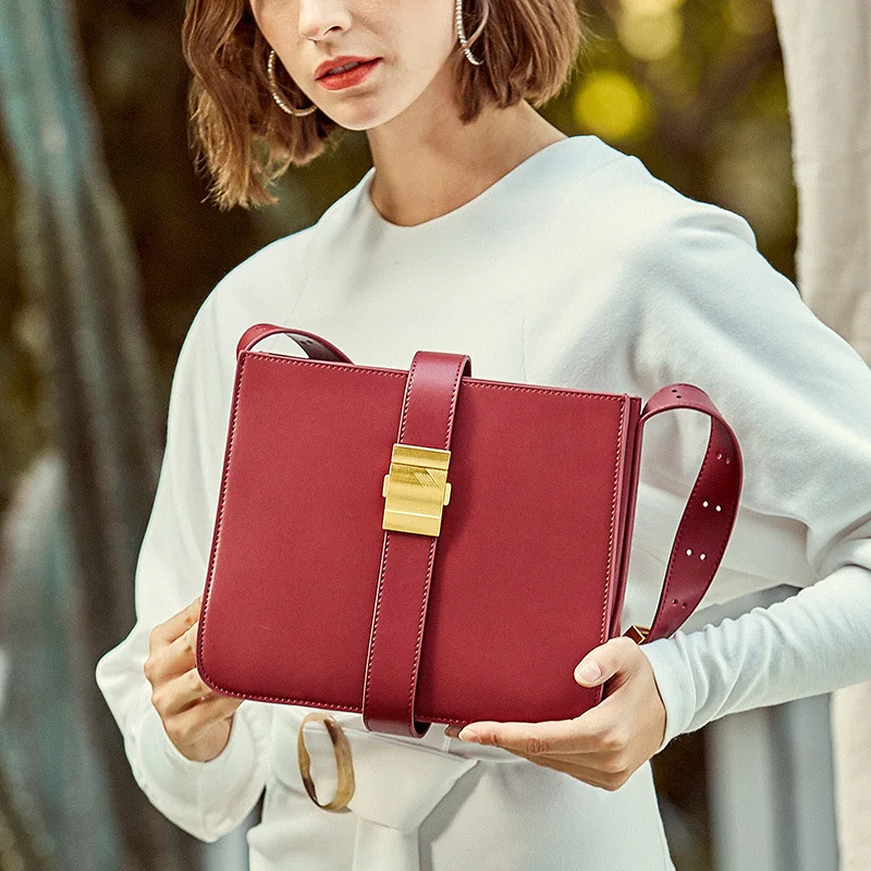 Женская сумка мессенджер из натуральной кожи маленькая мини через плечо для