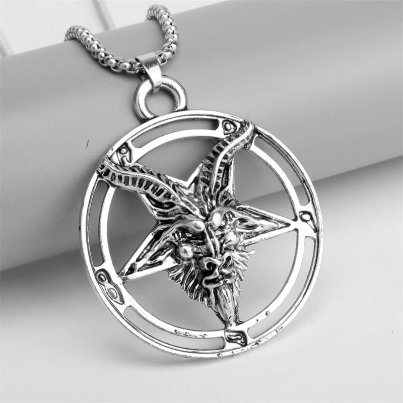 

2021 New Norse Mythology Viking Amulet Bull Head Men's Pendant Necklace Personality trend punk hip hop men's necklace wholesale