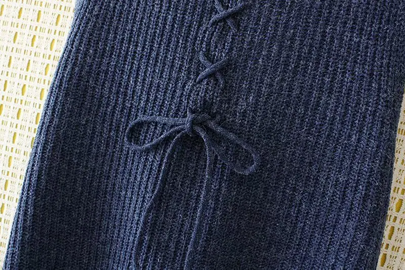 

Strip knitting sleeveless V-neck loose women sweaters 2020 new plus size causal ladies lacing back pullovers sweater female tops