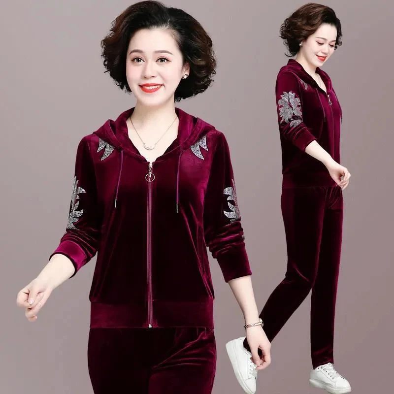 

Casual Diamond Velvet Tracksuit Women Fashion Mother Wear Plus Size Two-Piece Set Zipper Jacket + Pants Suit Spring Autumn 2021