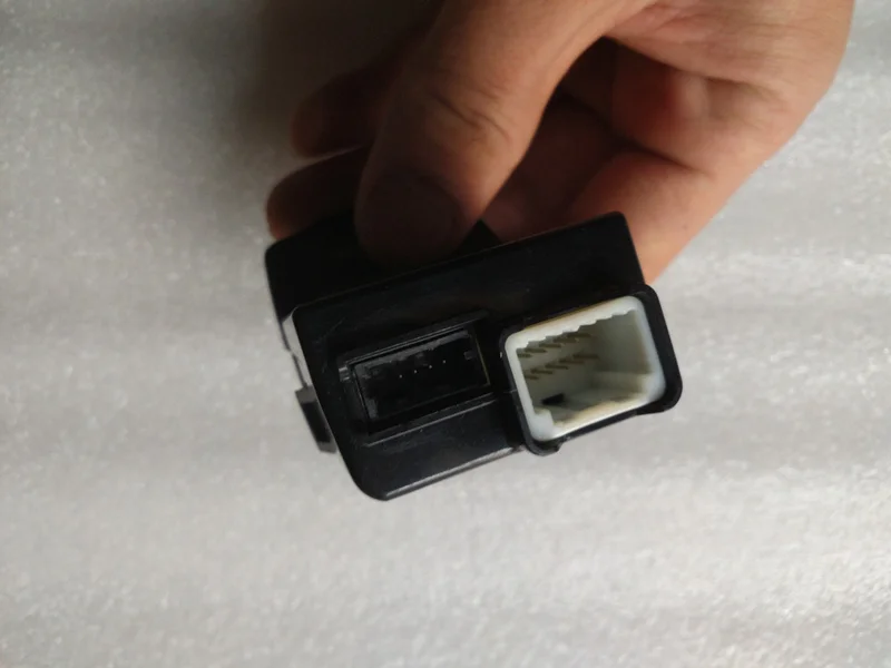 Для hyundai Santafe IX45 AUX USB розетка в сборе базовый блок 961212W500 96121 2W500|Переключатели и