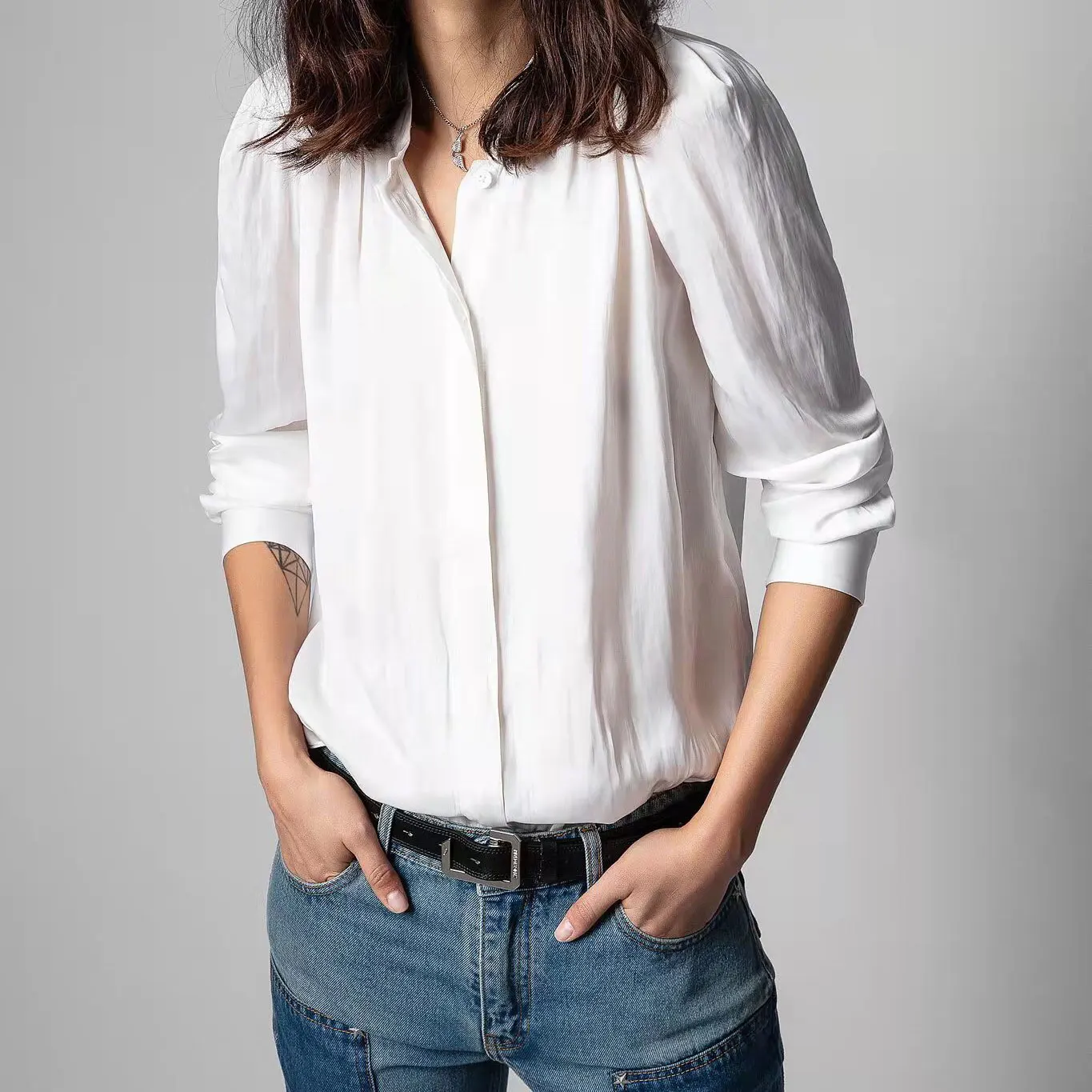 

Women white shirt 2022 new lady simple casual temperament blouse