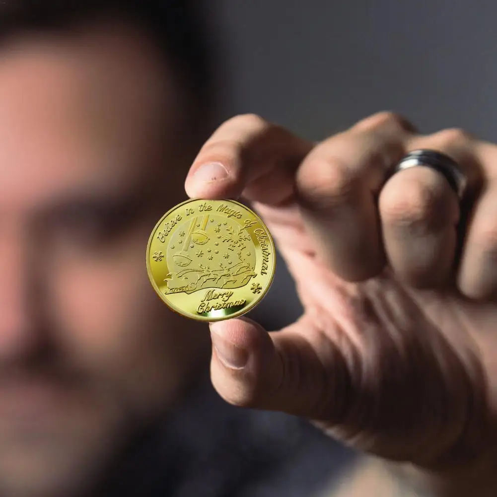 

Santa Claus Metal Medallion Collectible Gold Plated Souvenir Coin Christmas Commemorative Coin For Kid Family Gift