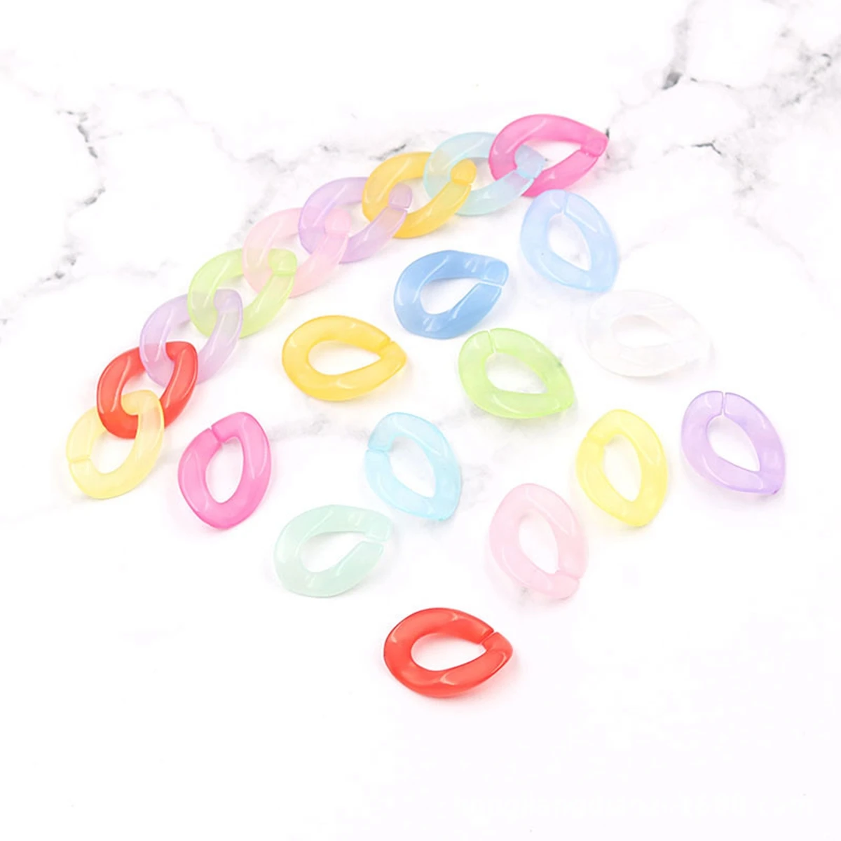 

100 Jelly Color Acrylic Flat Twist Oval Linking Rings Open Chain Beads 23X17mm
