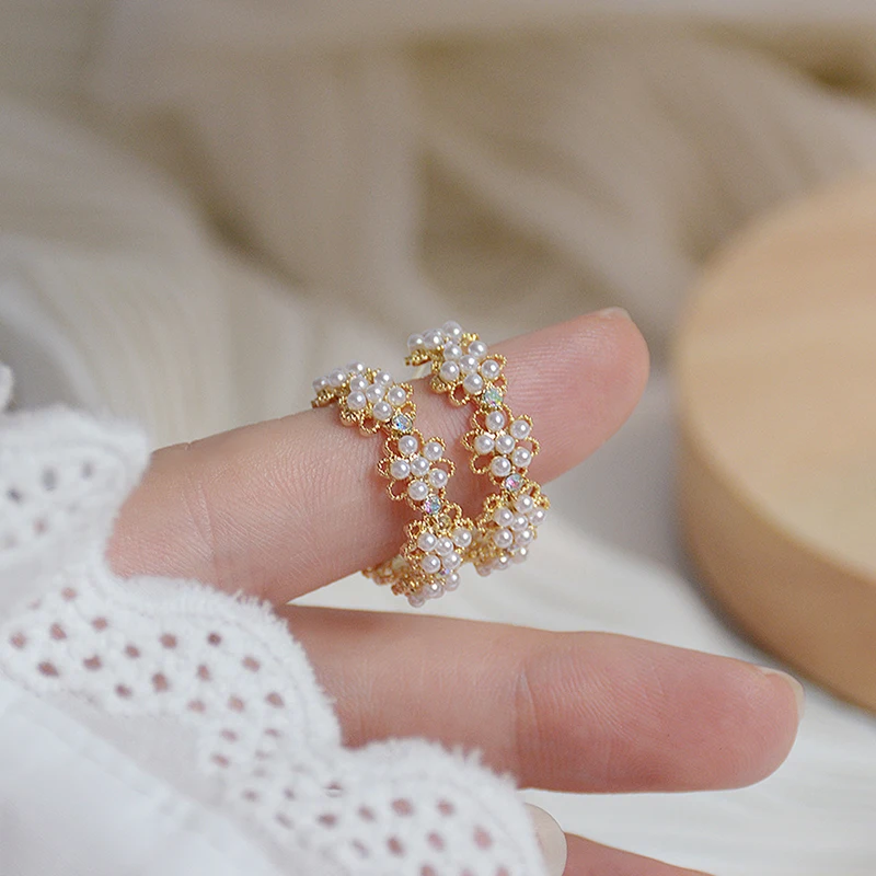

Romantic Lace Pearl Women Earrings Charm Exquisite Pearl Stud Earring Wedding Accessories Pendant High Quality Jewelry