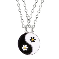 new couple necklace tai chi gossip daisy round pendant best friend friendship necklace men and women jewelry accessories
