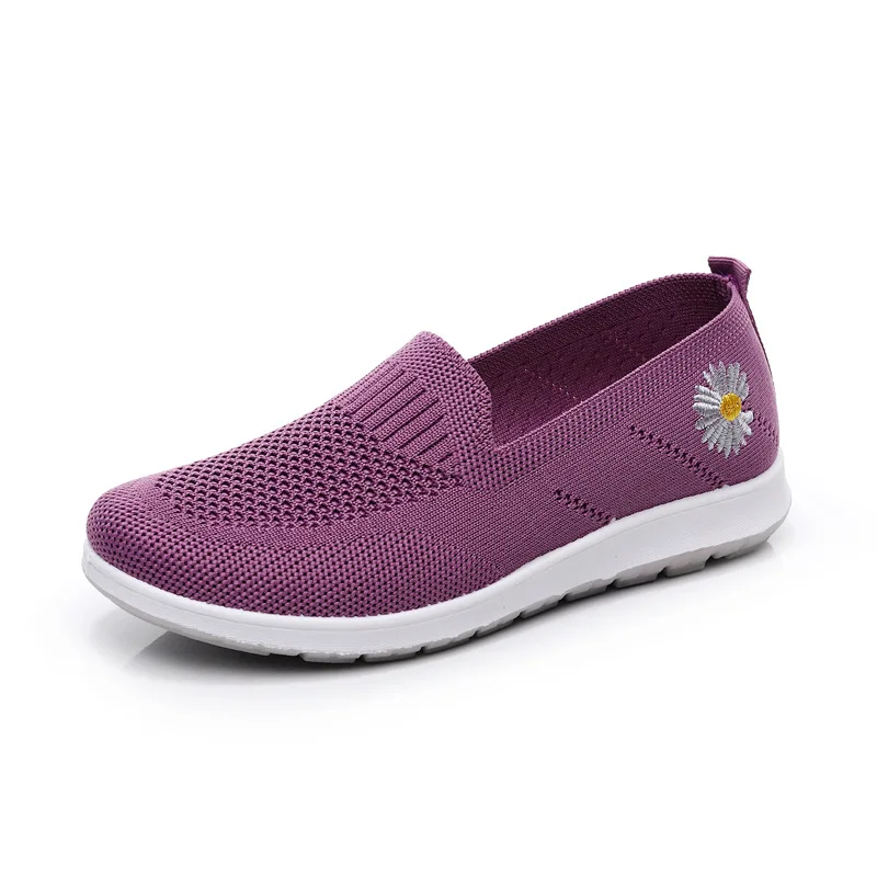 

Cloth shoes female mom shoes spring and autumn breathable comfortable and non-slip soft bottom casual grandma shoes flat bottom