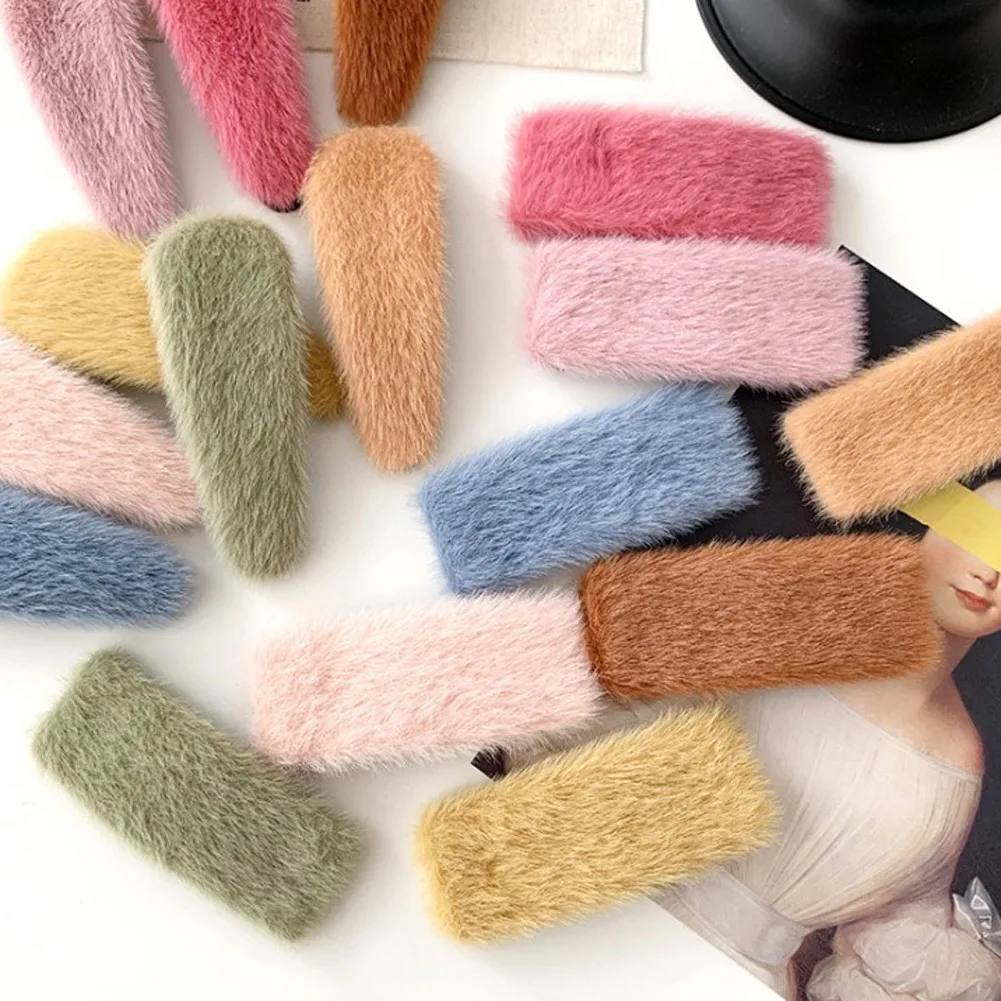 Заколка для волос детская из искусственного меха плюшевая однотонная в