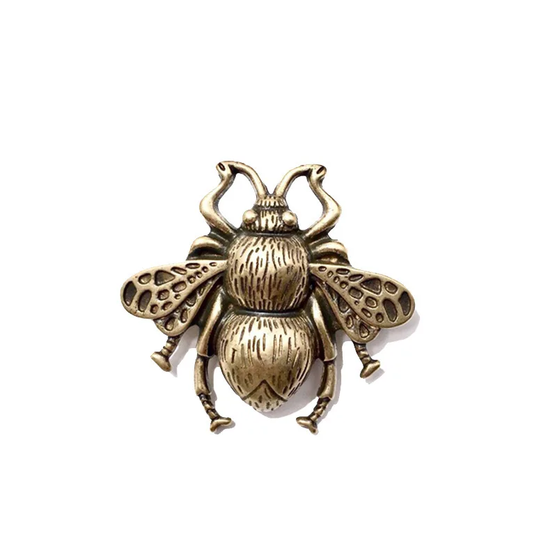

Retro New Bee Brooch Cartoon Creative High-end Animal Pin Cheongsam Cardigan Anti-empty Pin