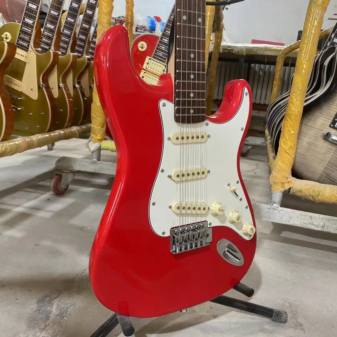 Электрогитара Strat красный корпус из липы панель для пальцев розового дерева