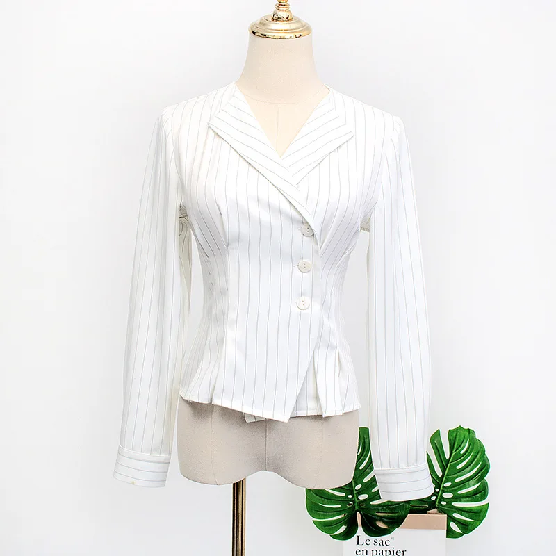 Женское платье в белую полоску с высокой талией Корейском стиле на осень день