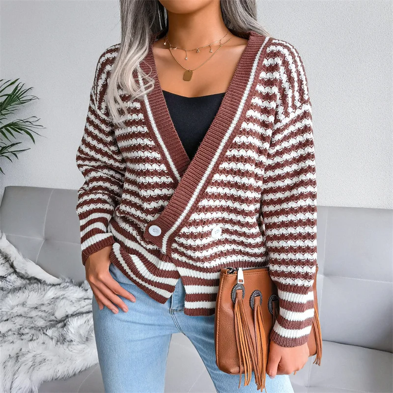 

Женский трикотажный кардиган на одной пуговице, с длинным рукавом и V-образным вырезом