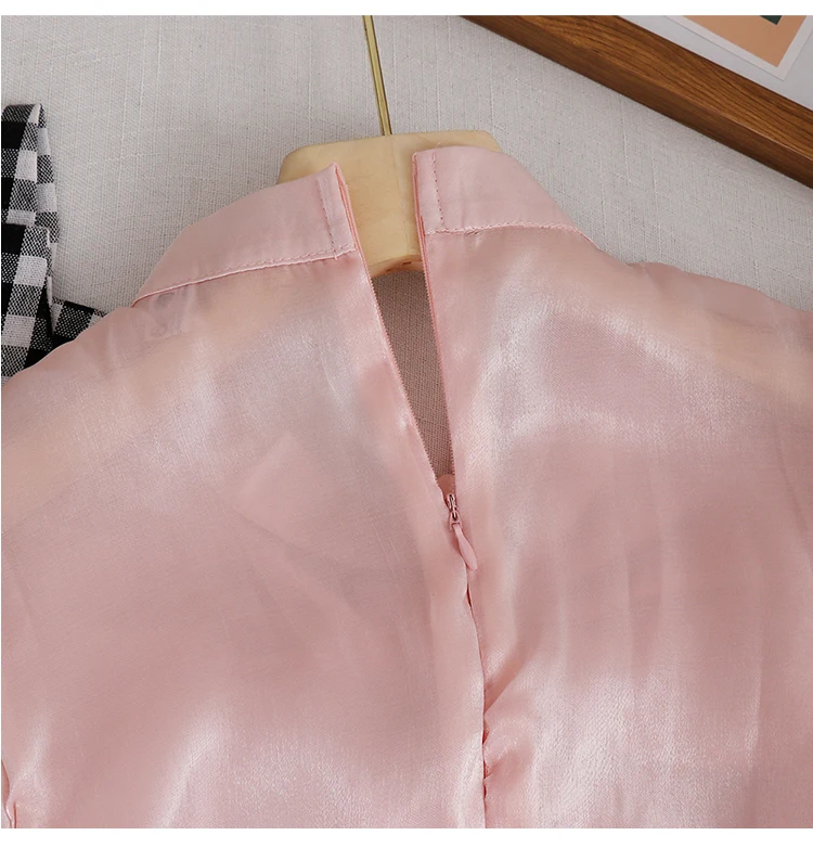 

French Style Beaded Bowknot Shirt for Women Luxury Puff Sleeve Slim Tops 2021 Summer New Girly Style Cute Graceful Blouse