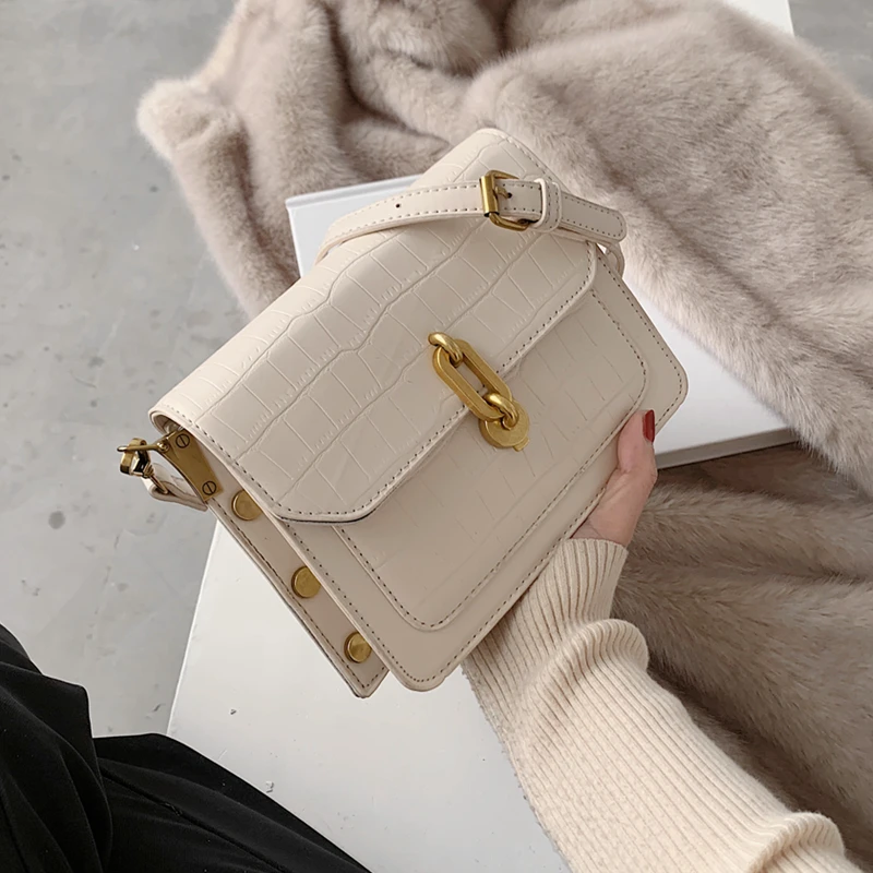 

Bolso cruzado pequeño de piel sintética con tachuelas para mujer, bandolera con diseño de bloqueo de cocodrilo, bolso de hombro