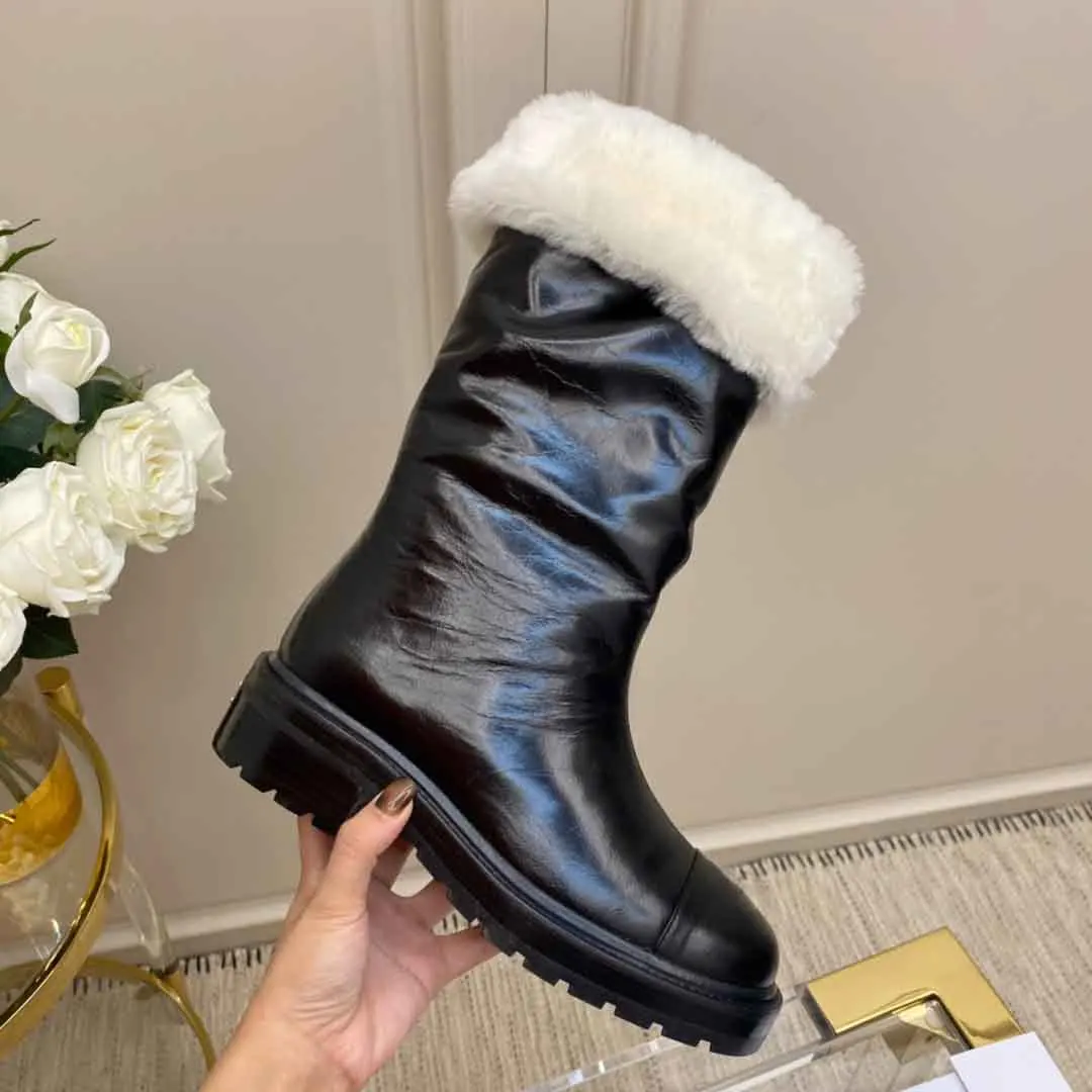 

New Winter Shoes Women Warm Wool Botas De Mujer Snow Boots Ladies Light Leather Chaussure Femme Luxury Design Botas Females
