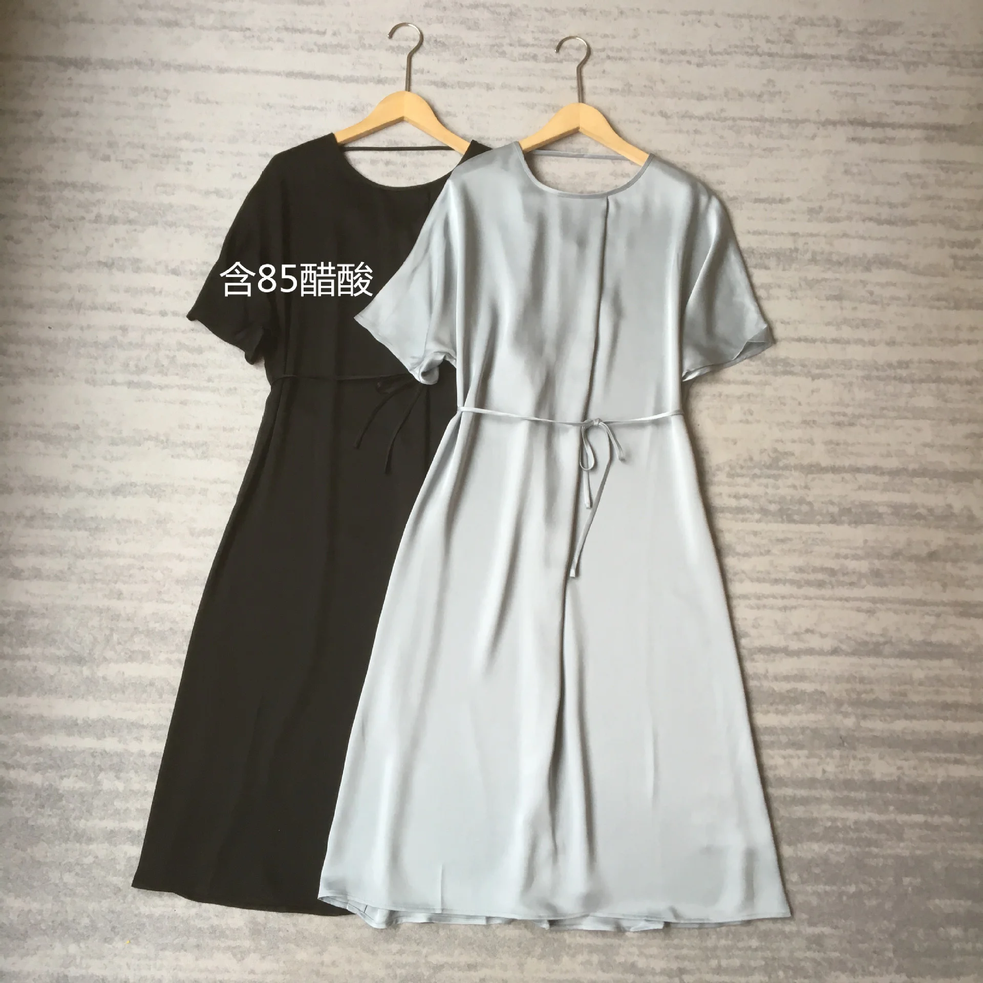 

Светильник кие товары! Блестящее женское платье средней длины с круглым вырезом и подвеской, с 85 уксусной кислотой