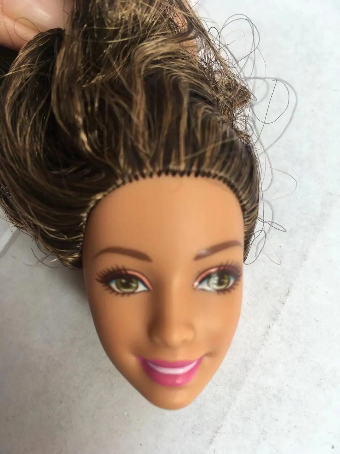 Голова куклы с общественным лицом цветные волосы Хороший макияж голова игрушки