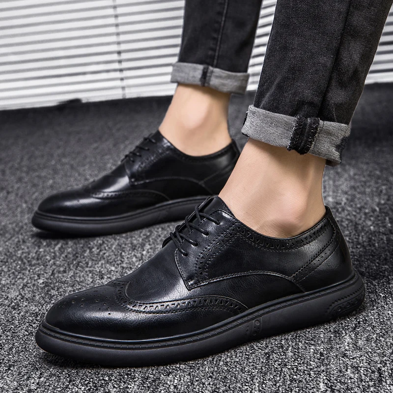 

Leather dress shoes men brogue lace up Upper High Quality Blake Stitched Hand-Painted Men's Oxford Casual party Shoes men