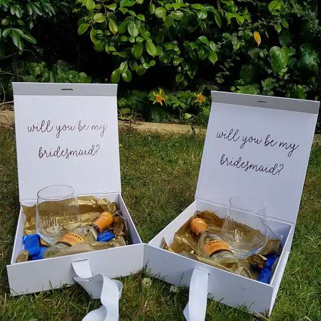 Персонализированная Подарочная коробка с именем подружки невесты