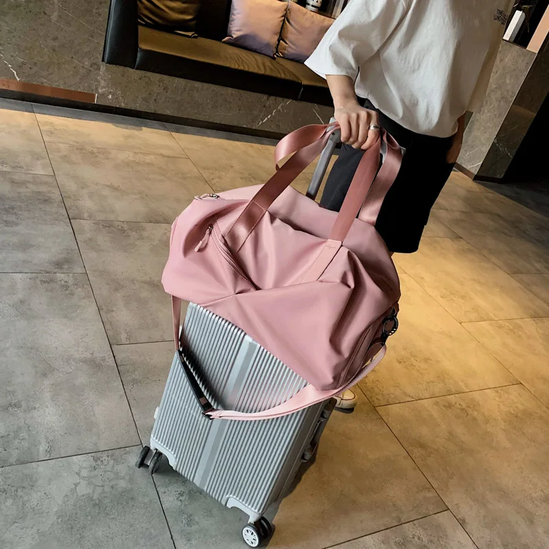 Новые спортивные сумки для спортзала женские дорожные через плечо фитнеса и