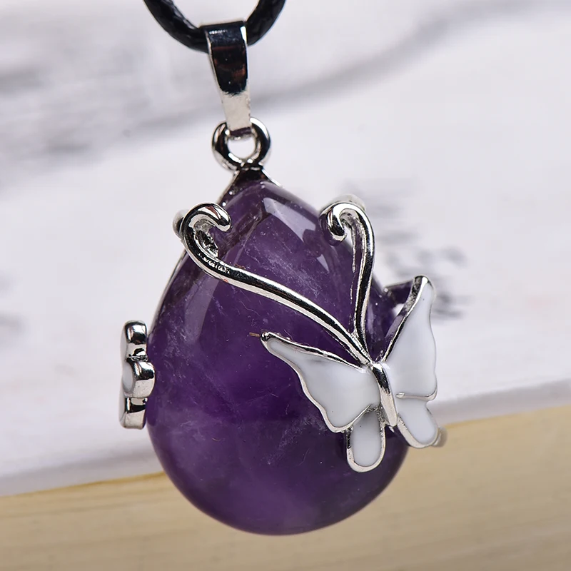 

Цепочка с подвеской в виде бабочки с натуральным аметистом