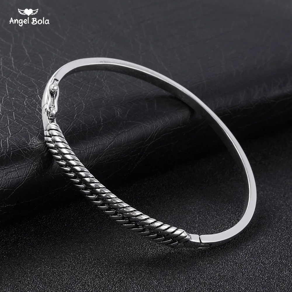 

High Quality New Ancient Silver Plated Buddha Bracelets Banquet Accessory Women Gifts Vintage Design Cuff Buddha Wristband