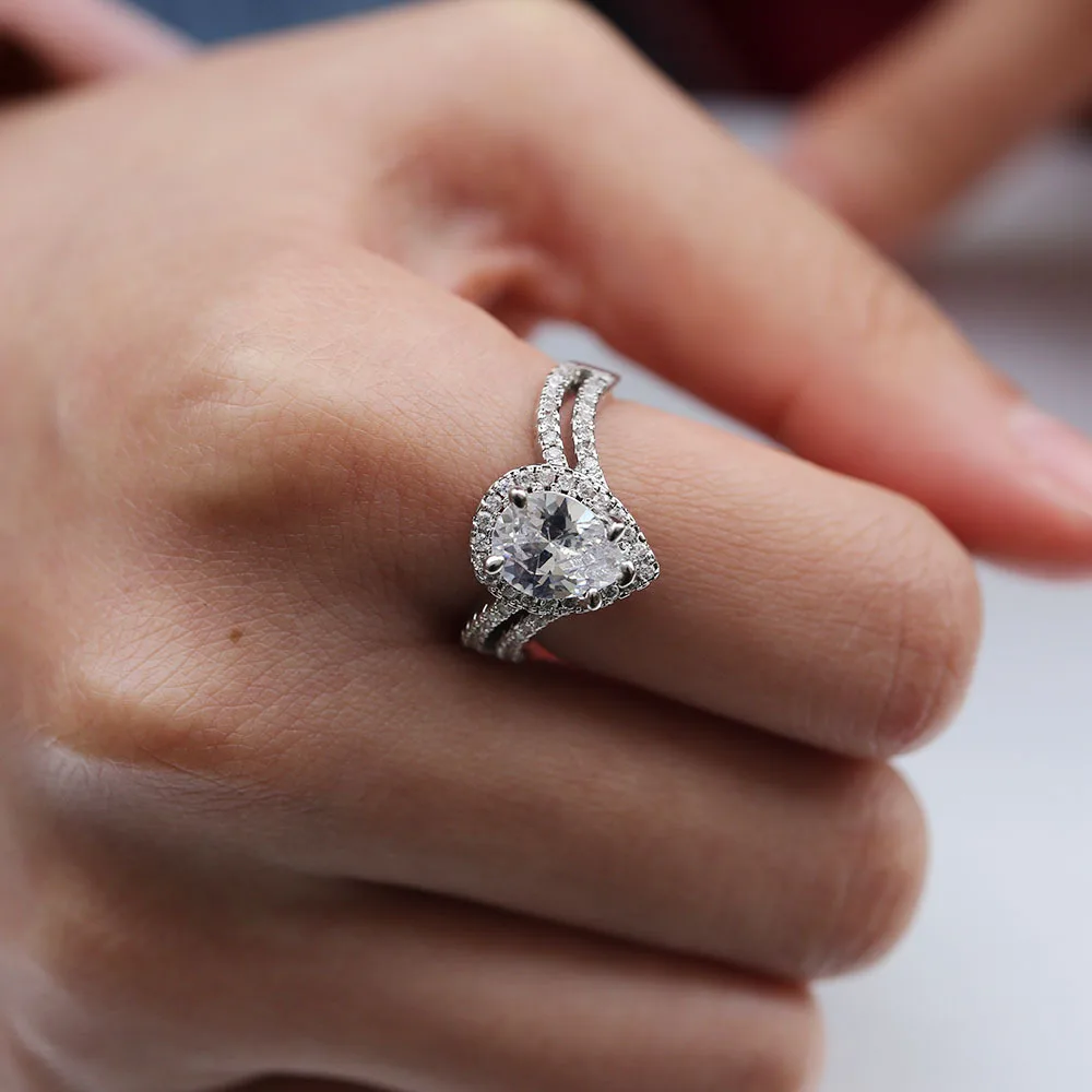 Hot Sale High-end and delicate drop-shaped ladies ring Creative with diamonds micro-set zircon | Украшения и аксессуары