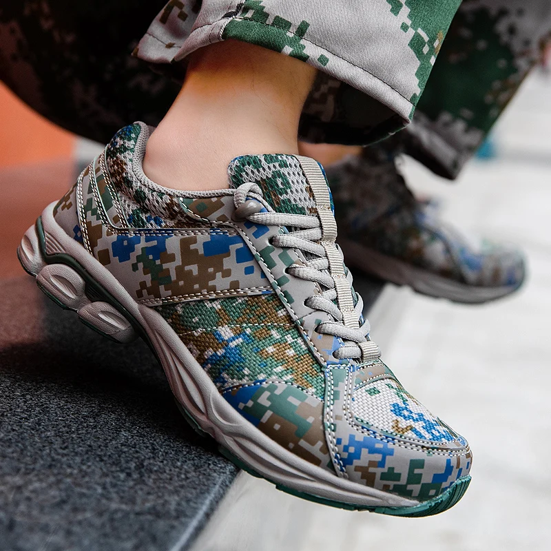

Camo Mountain Trekking Shoes Men Outdoor Athletic Shoes Man Big Size Sports Climbing Hiking Sneakers Light Lace-up Trainers Male
