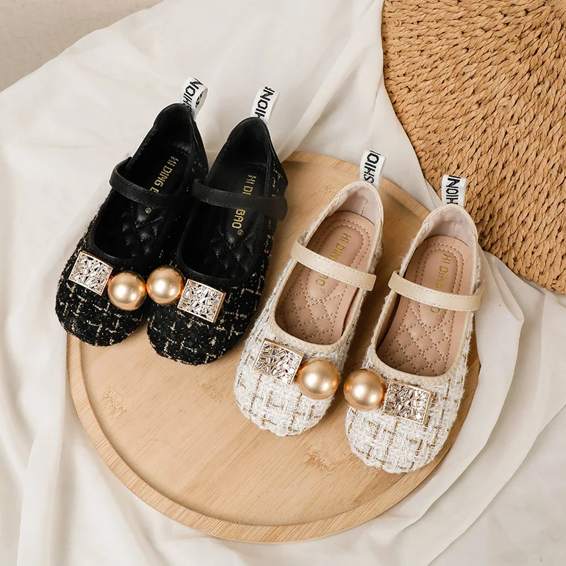 

Детские туфли на липучке, на плоской подошве, демисезонные