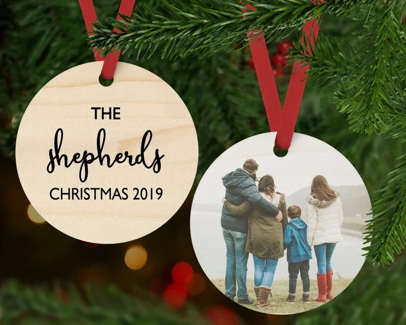 

Памятное украшение на заказ в виде рождественской собаки, деревянные фотоукрашения, памятное украшение на заказ для любителей собак, искус...