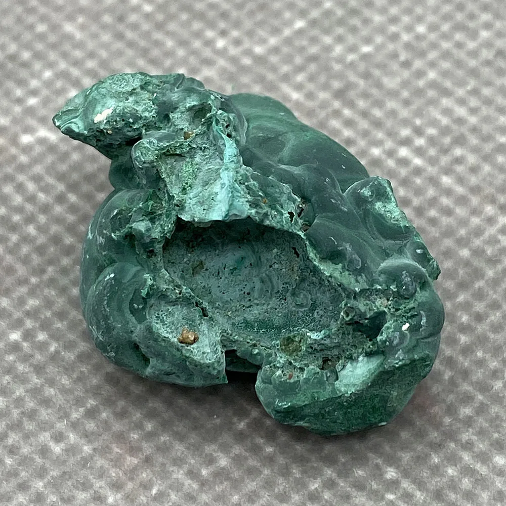 

Natural green malachite ornamental stone specimens come from China K3#