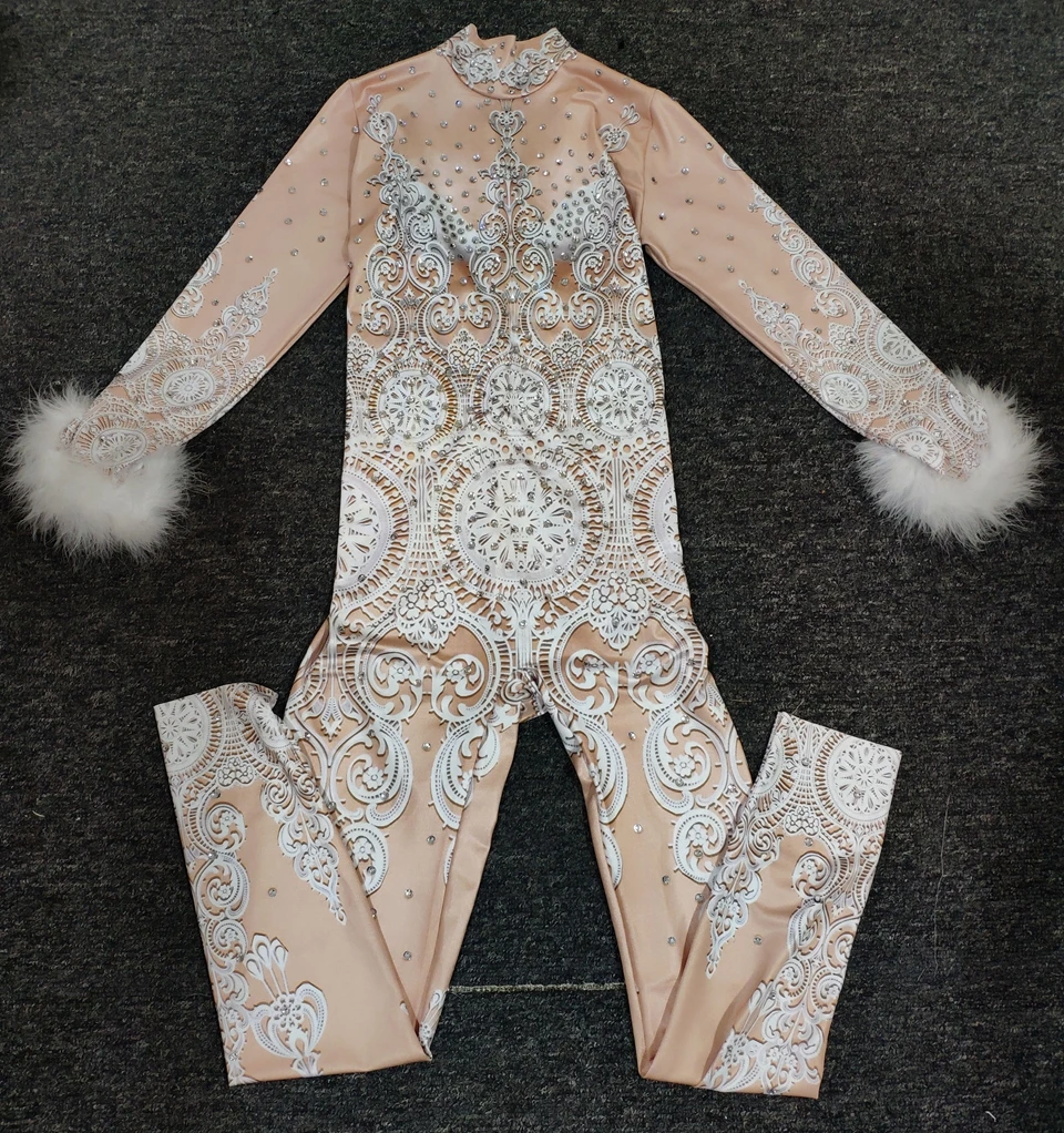 Сексуальный белый кружевной боди со стразами и перьями женский комбинезон для